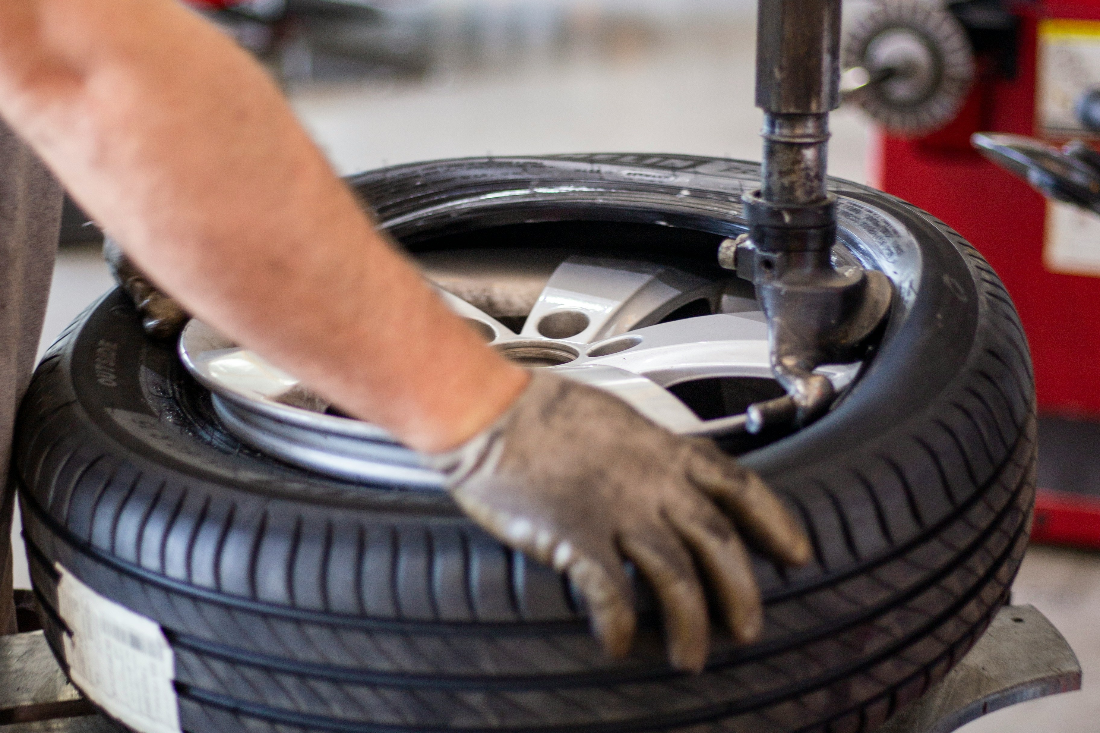 కార్బన్ బ్లాక్: కోర్ క్యారెక్టరిస్టిక్స్ మరియు మల్టీ-ఇండస్ట్రీ అప్లికేషన్స్ అనాలిసిస్